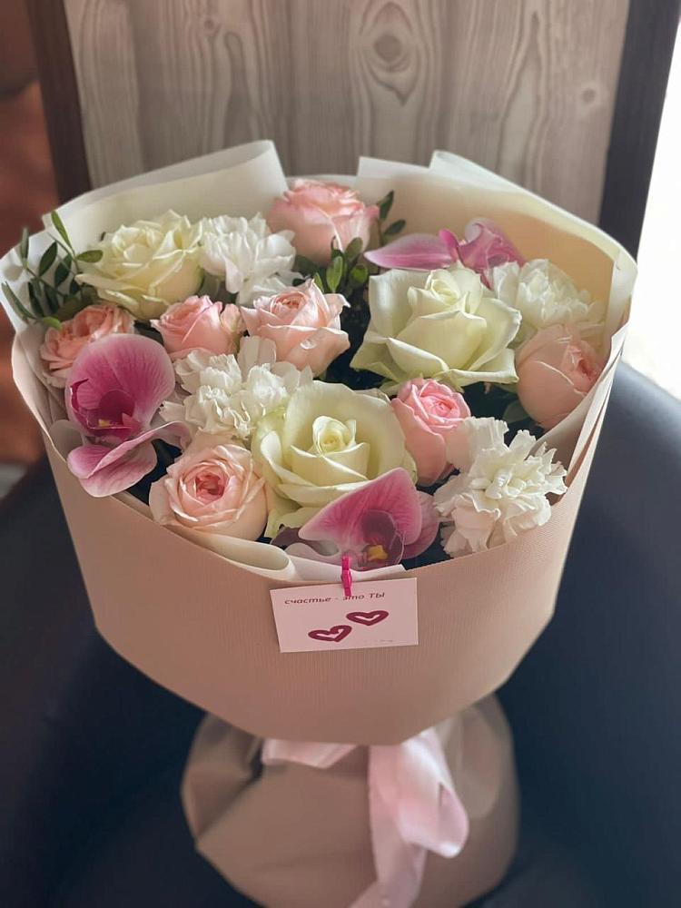 Букет цветов из: Орхидеи, Розы и Гвоздики в Атяшево