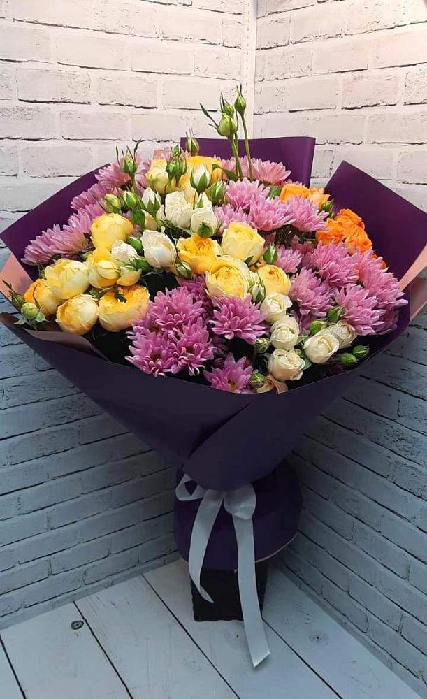Букет цветов из: Хризантемы и Розы в Атяшево