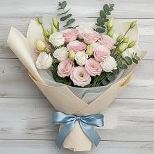 Букет цветов из:  Лизиантусы в Атяшево