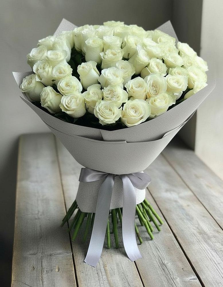 Букет 35 Белых роз в Атяшево