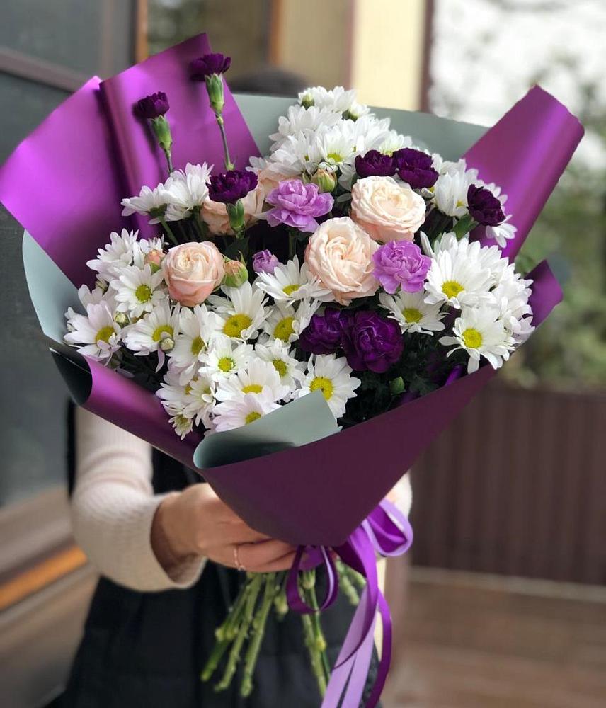 Букет цветов из: Хризантемы, Гвоздики и Розы в Атяшево