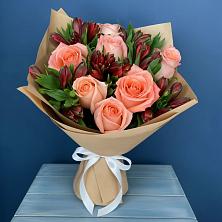 Букет цветов из:  Розы и Альстромерии в Атяшево