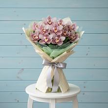 Букет цветов из:  Орхидеи и Розы в Атяшево