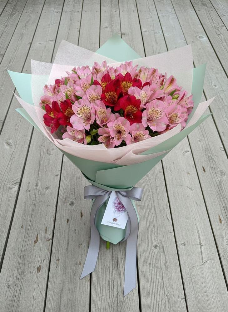 Букет цветов из: Альстромерии в Атяшево