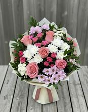Букет цветов из:  Альстромерии, Гвоздики, Розы и Хризантемы в Атяшево