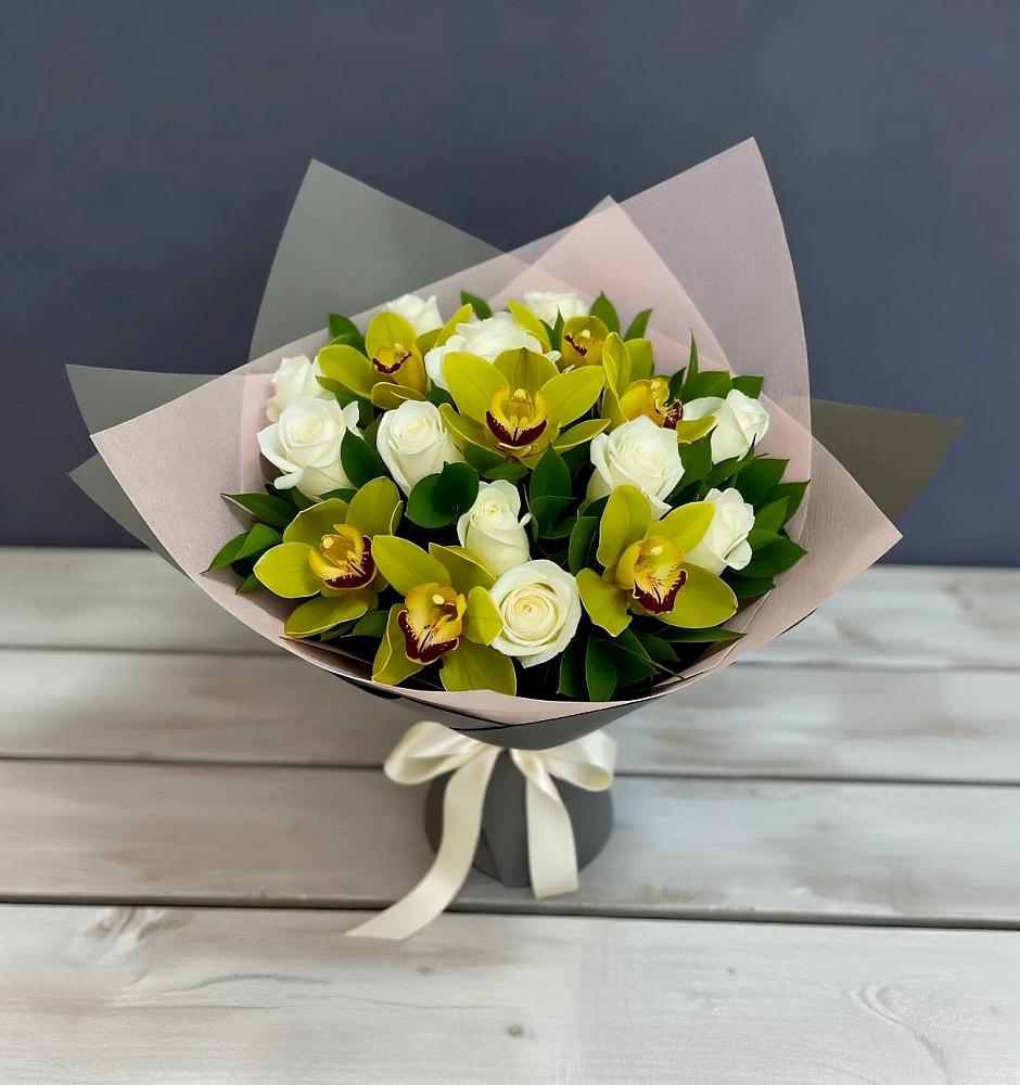 Букет цветов из: Орхидеи и Розы в Атяшево